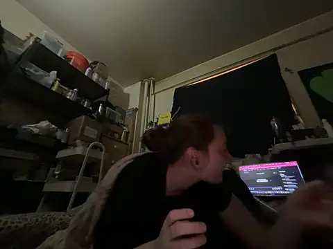 Snowbunnycake_131 Show in webcam