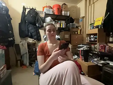 Snowbunnycake_131's Live XXX Chat