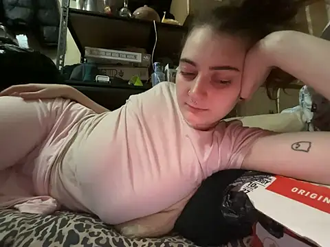 Show de Snowbunnycake_131 na webcam