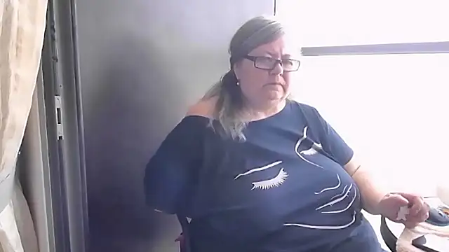 sex2 Show in webcam
