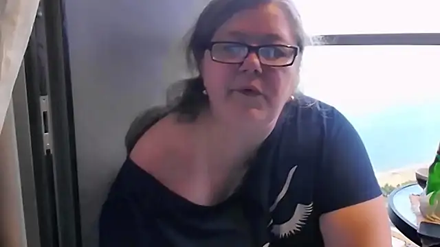 sex2 élő XXX-chatje