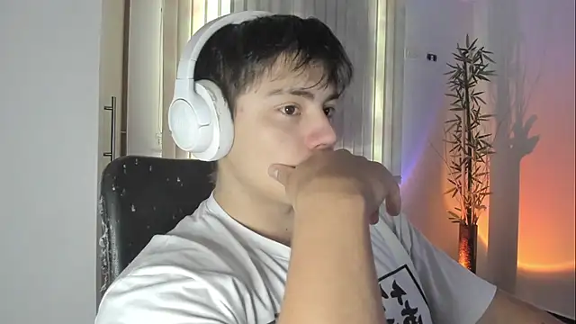Giordano_Russo Pertunjukan Webcam