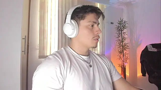 Giordano_Russo Pertunjukan Webcam