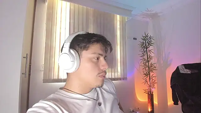 Giordano_Russo Pertunjukan Webcam