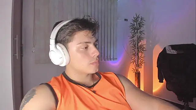Giordano_Russo Pertunjukan Webcam