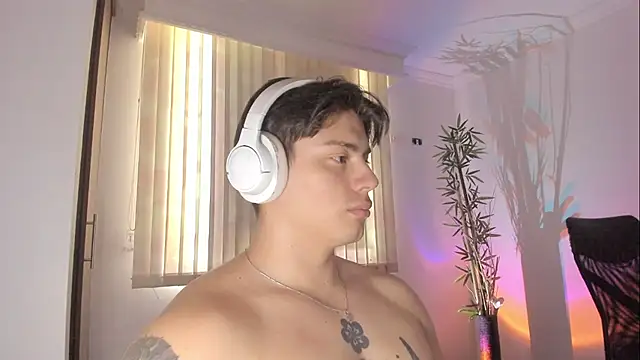Giordano_Russoのウェブカメラショー