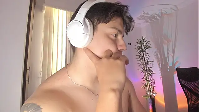 Giordano_Russoのウェブカメラショー