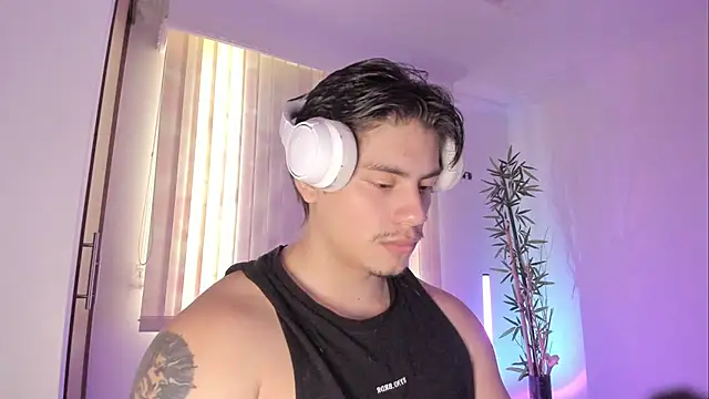 Giordano_Russo Pertunjukan Webcam