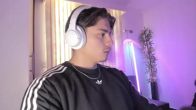 Giordano_Russoのウェブカメラショー
