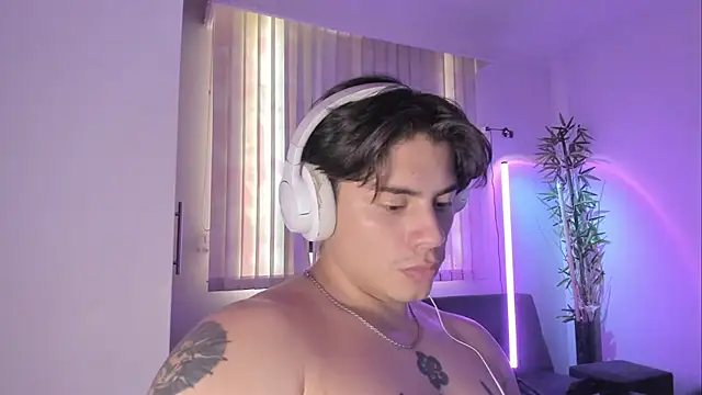 Giordano_Russo Pertunjukan Webcam