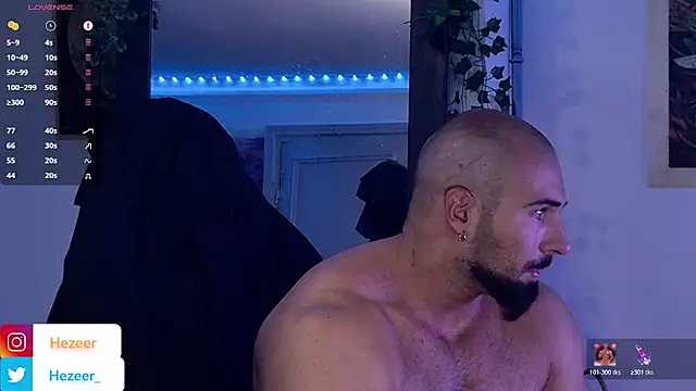Show modela Musculus6 na web-kameri