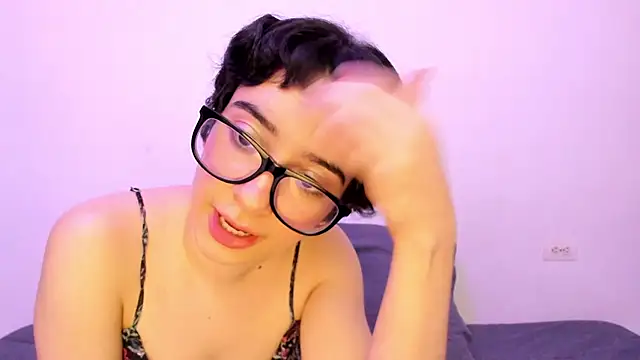 Diotima_'s Live Chat Room