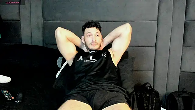 Show modela alejandro__2 na web-kameri