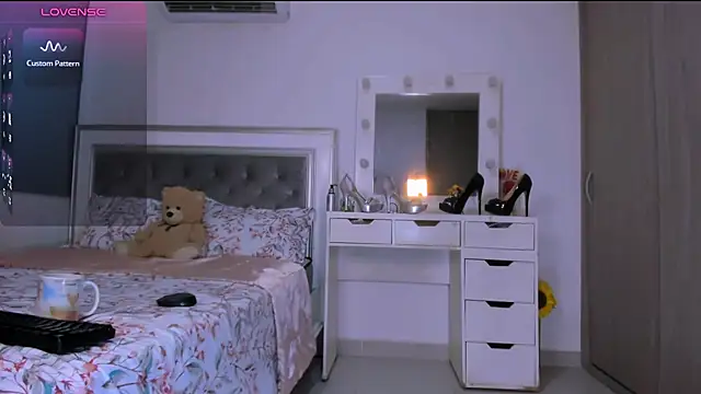 sharonDulce Chat XXX live