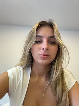 Pokazy przed kamerką – oriana_zoeee