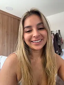 הופעת וובקאם של oriana_zoeee