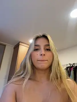 oriana_zoeee Adlı Modelin Canlı XXX Sohbeti