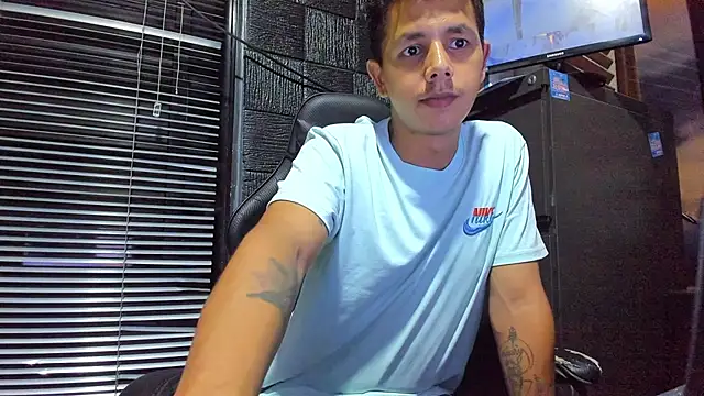 Živý XXX chat boy_bigcock24cm