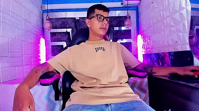 g_lincoln – webcam-show