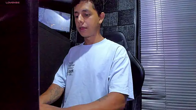 g_lincoln Webcam Show