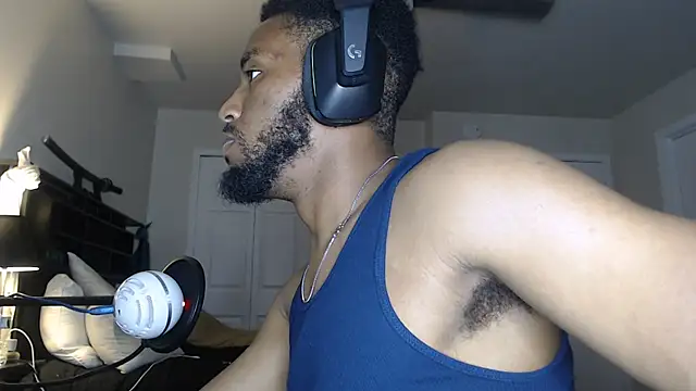 ChrisVacher Show in webcam