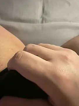 James72637 网络视讯表演