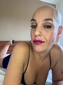 emprexkala Show in webcam