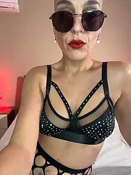 emprexkala Show in webcam