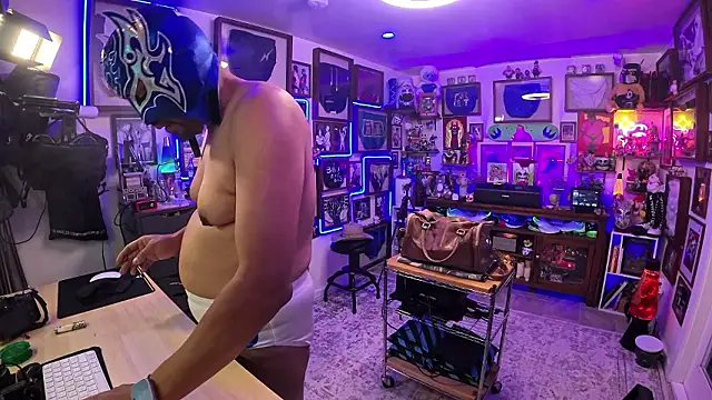 Briefs_bud's Webcam Show