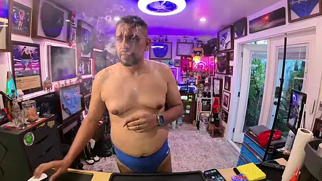 Briefs_bud: вебкам-шоу