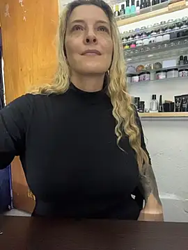 Katt-findom's Webcam Show