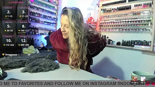 Katt-findom webcam show