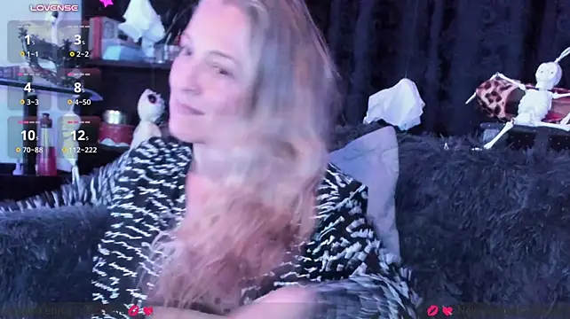 FEM-FINDOMKATT Webcamshow