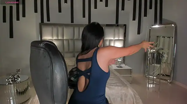 NinaMichelle's Webcam Show