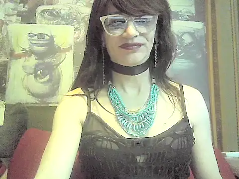 TheBlackWtch Show in webcam