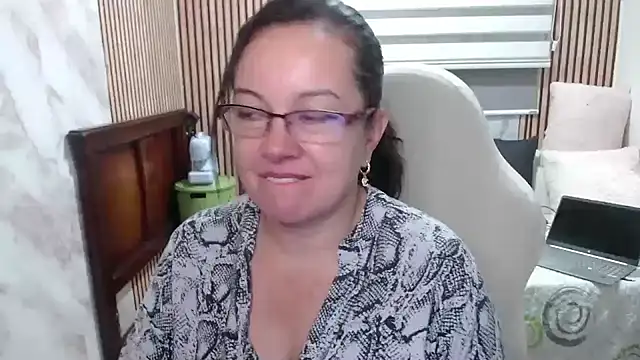Sonialorens_ 网络视讯表演