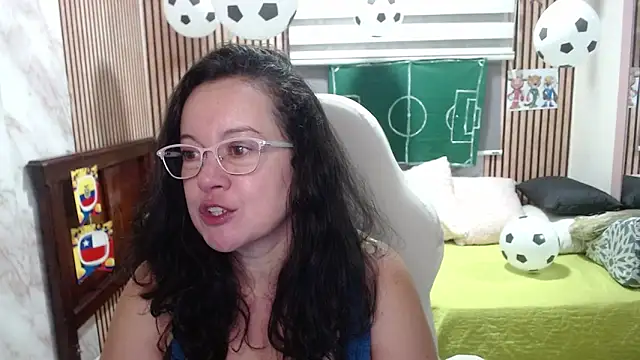Sonialorens_'s Live XXX Chat