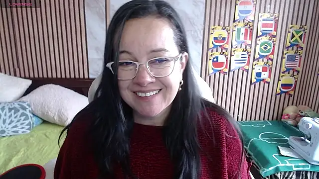 Sonialorens_'s Webcam Show