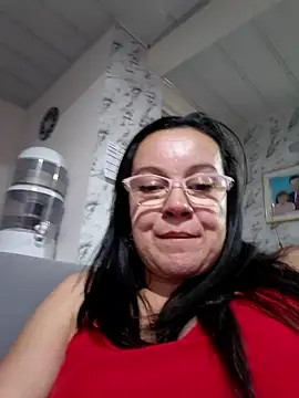 Chatroom XXX en direct de Sonialorens_