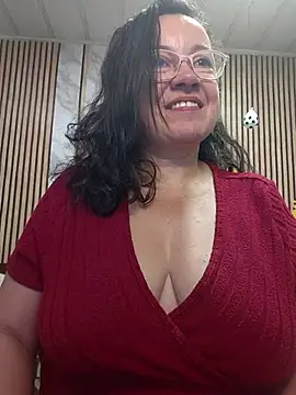 צ'אט XXX בשידור חי של Sonialorens_