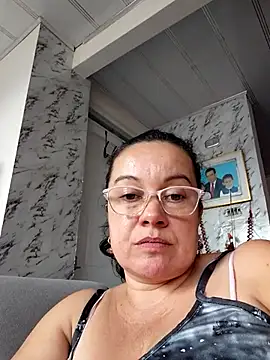 Sonialorens_ Chat XXX in diretta