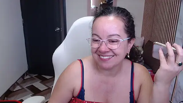 Sonialorens_ – Live XXX-chat