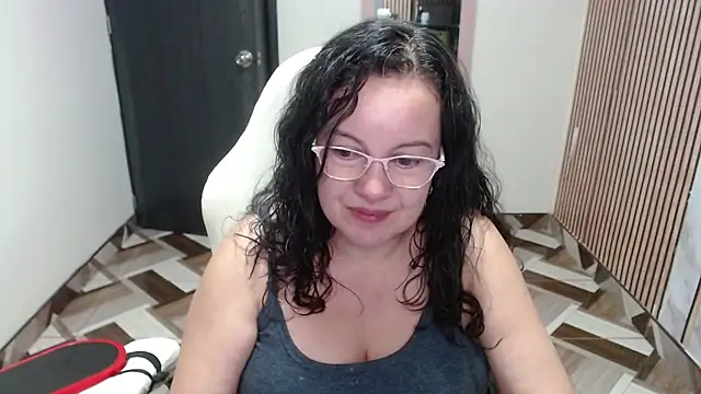 Sonialorens_'s Live XXX Chat