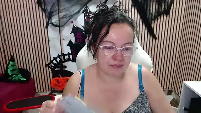 Sonialorens_ Live XXX-chat