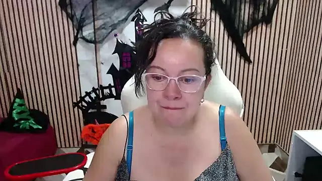 Sonialorens_'s Webcam Show