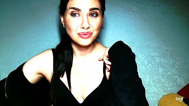 Онлайн чат XXX YadillsLucky