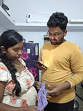 Show modela BabuCouple na web-kameri