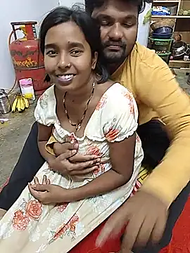 BabuCouple Show in webcam