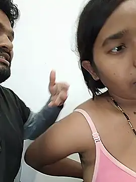 BabuCouple Adlı Modelin Canlı XXX Sohbeti