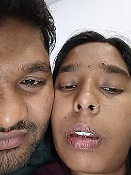 Pertunjukan Kamera Web BabuCouple